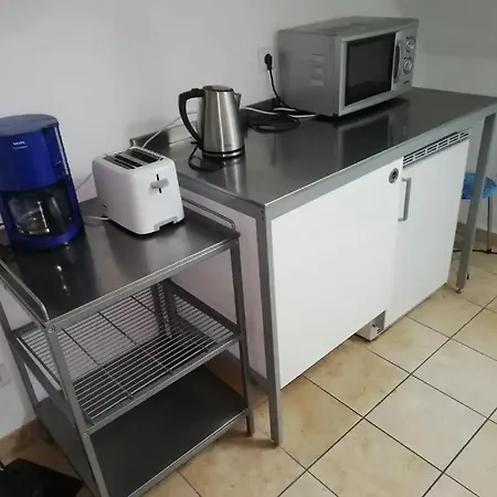 דירה 2 Obergeschoss Mit Balkon *